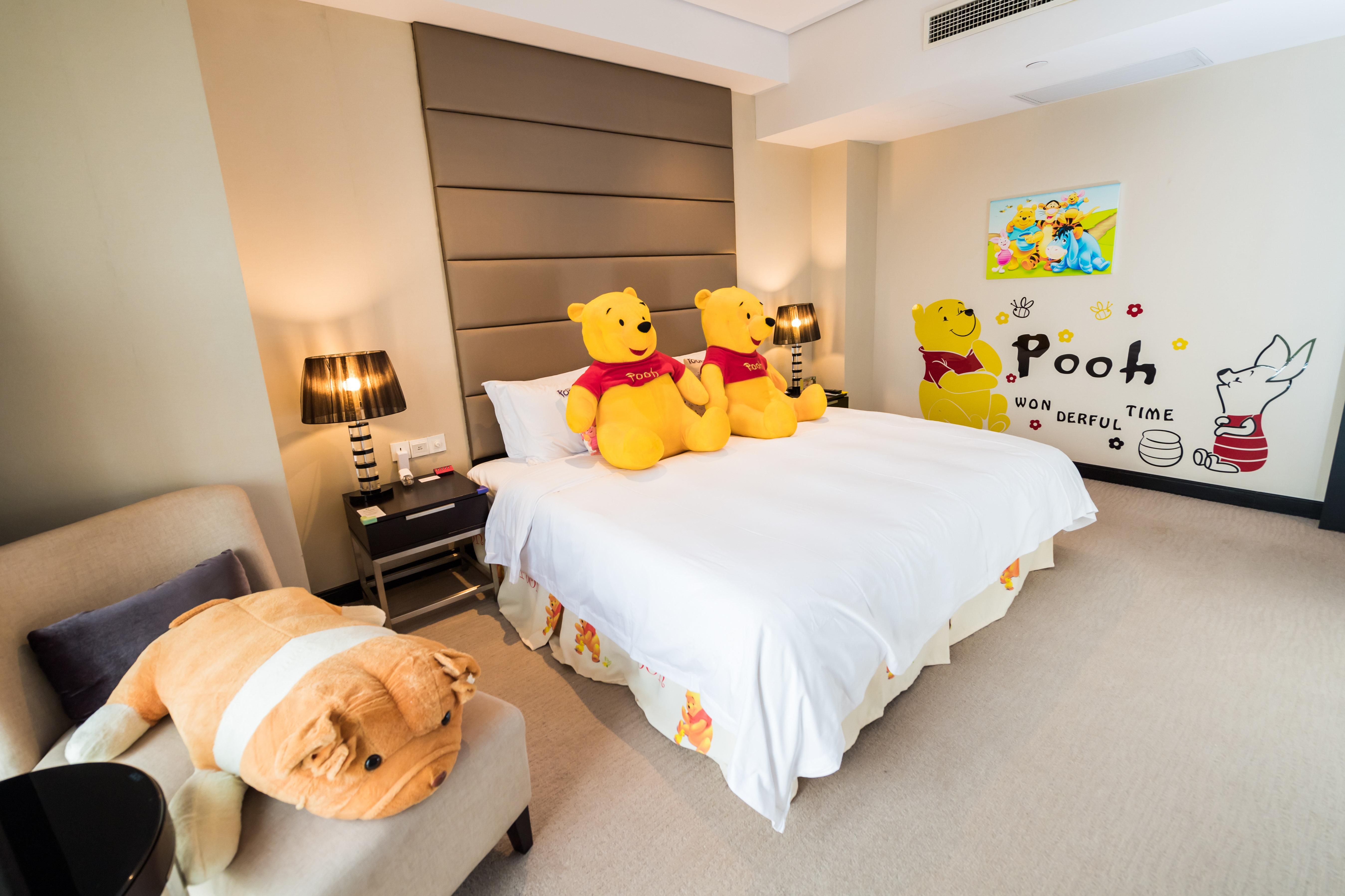 Crowne Plaza Shanghai Xiayang By Ihg Hotel 5*