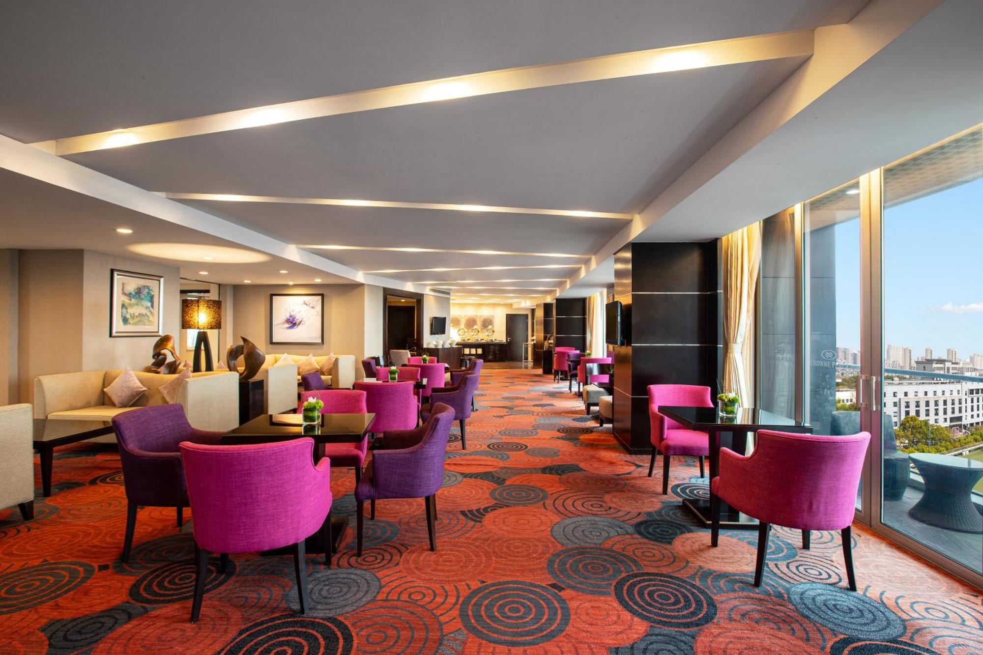 Crowne Plaza Shanghai Xiayang By Ihg Hotel 5*